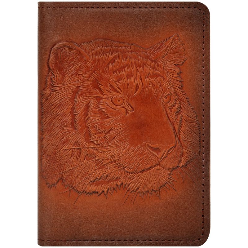 Обложка для паспорта Кожевенная мануфактура "Тигр", светло-коричневый, в деревянной упаковке 