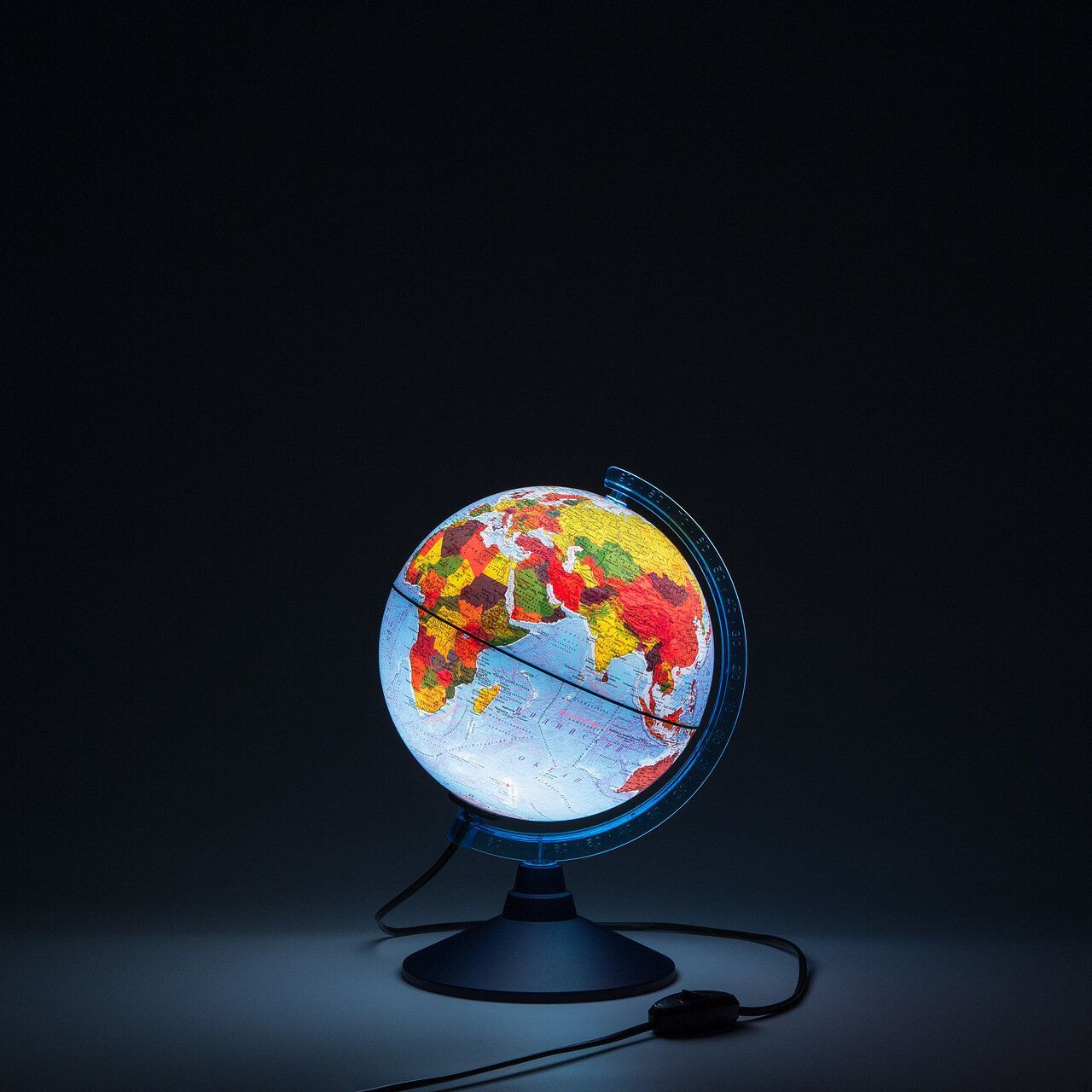 Глобус Земли физико-политический 210мм с подсветкой Классик Евро